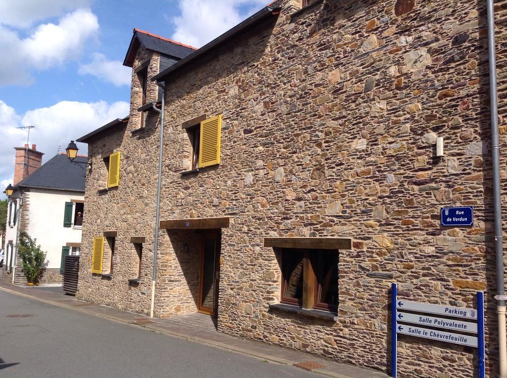 Hotel La Gibeciere Loheac Exterior photo